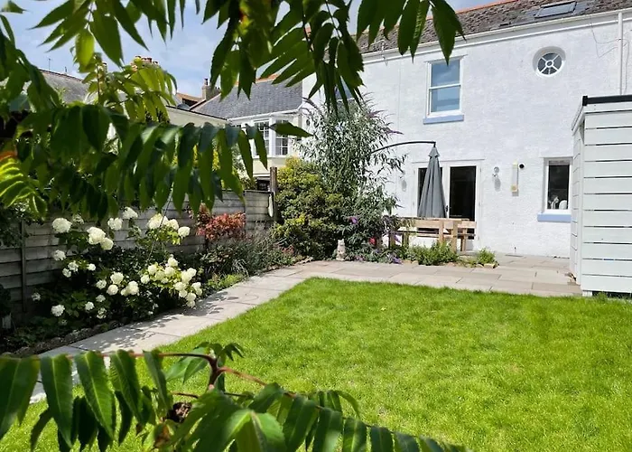 The Hidden House, Dawlish